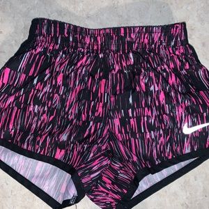 2T nike shorts